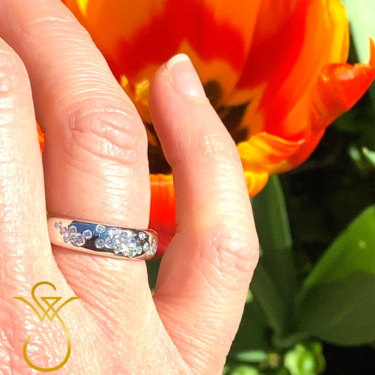 Stars and Galaxies Ring 18k WHite Gold and Diamonds by Sanders Weyden