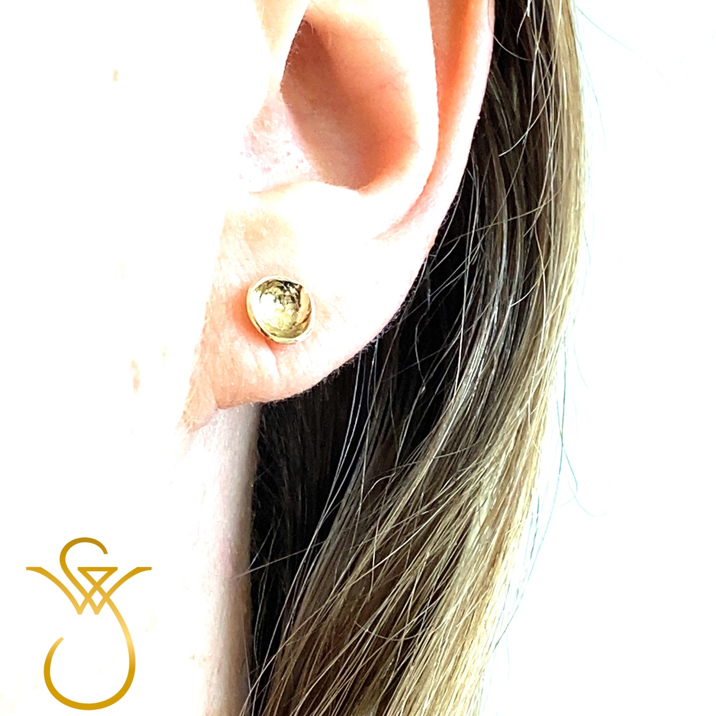 gold small cup earrings by Sanders Weyden