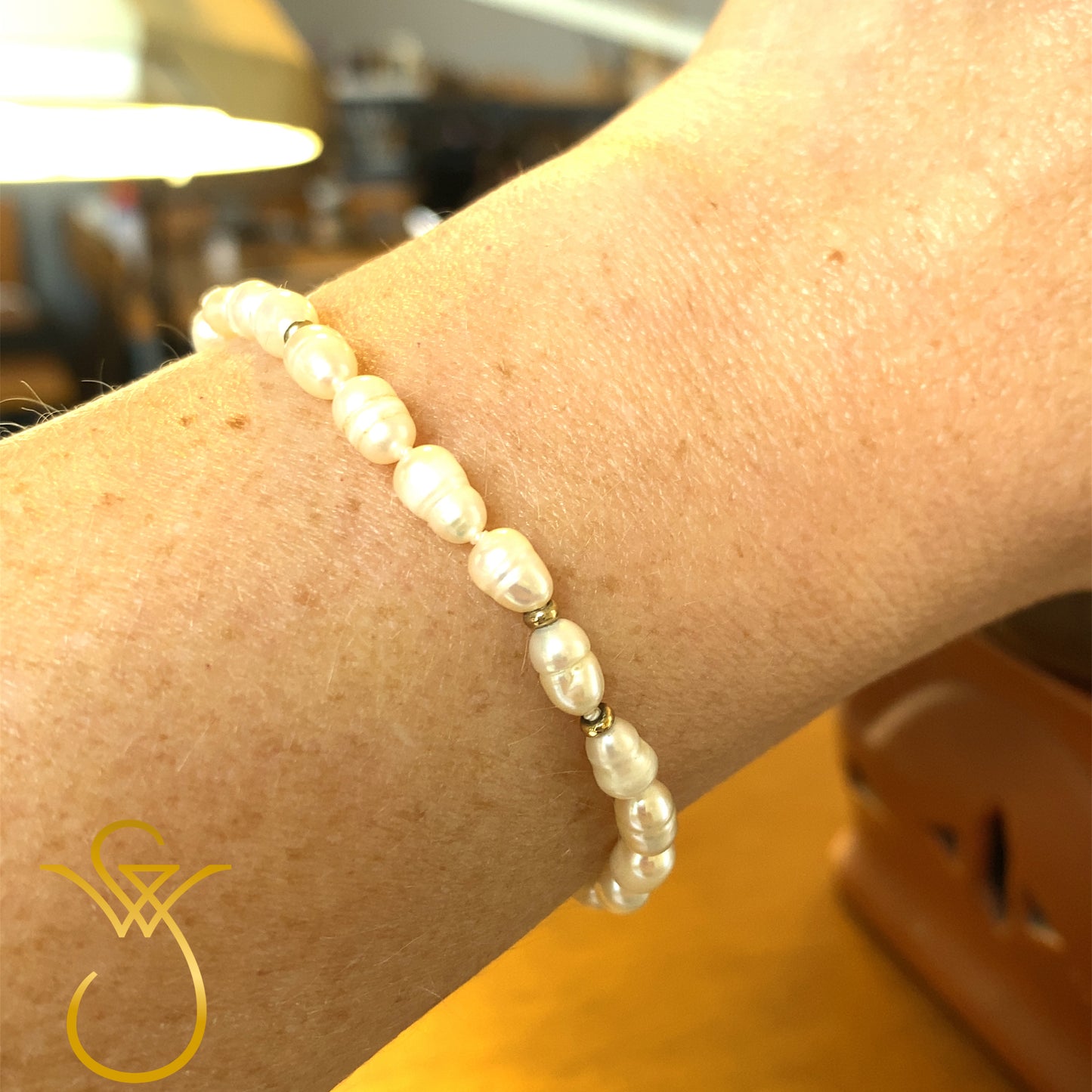 Zoetwater Parel armband met gouden sluiting en elementen