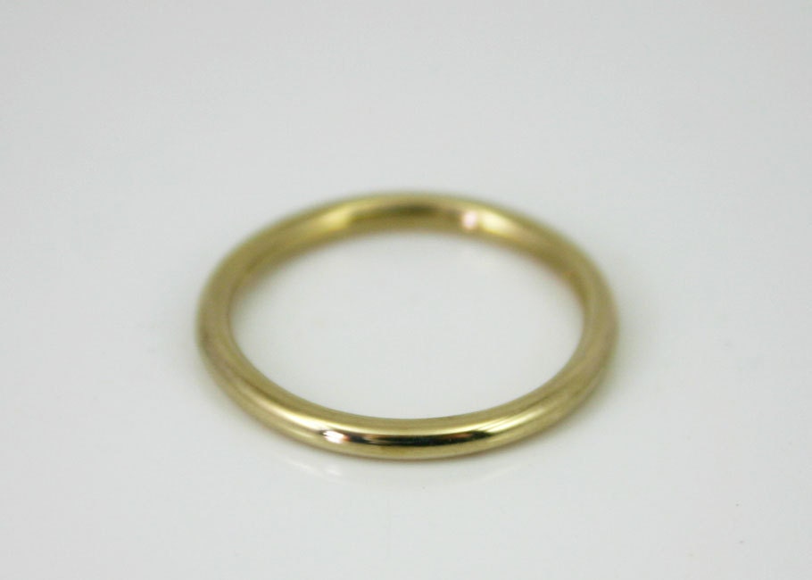 Ronde trouwring 2mm breed 14k goud
