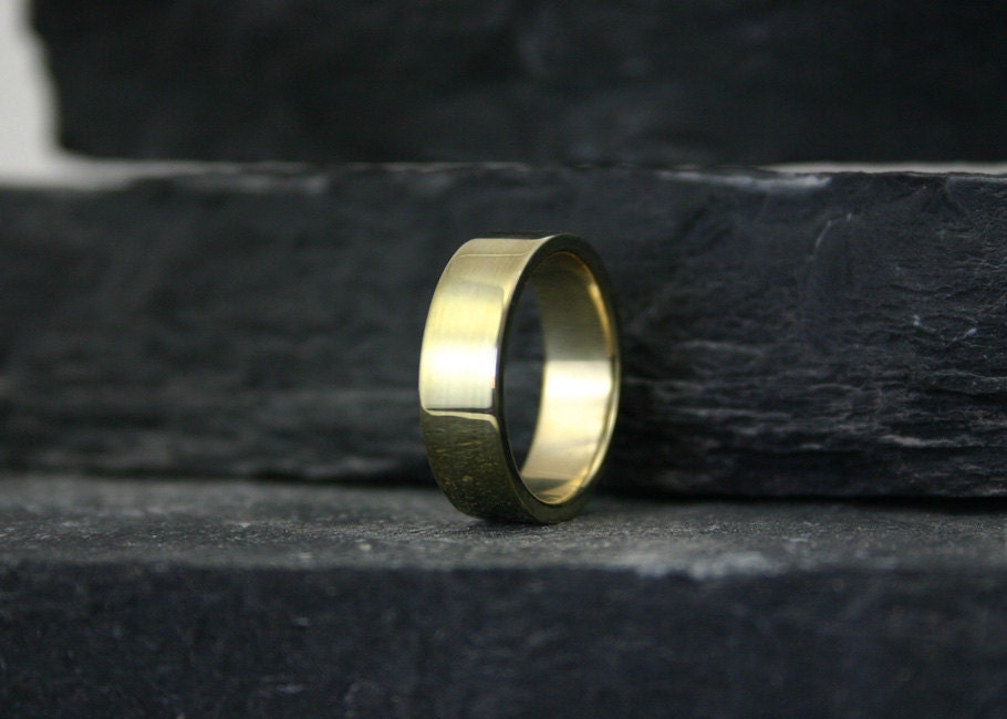 Trouwring Goud Excellent, 14 karaat gouden trouwring recht model.