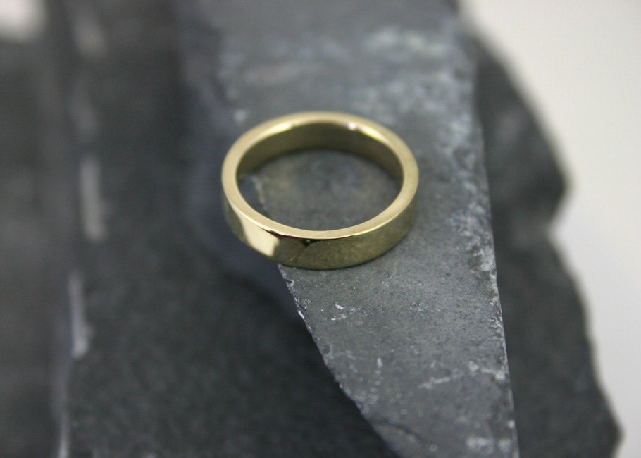 Trouwring Goud Excellent, 14 karaat gouden trouwring recht model.