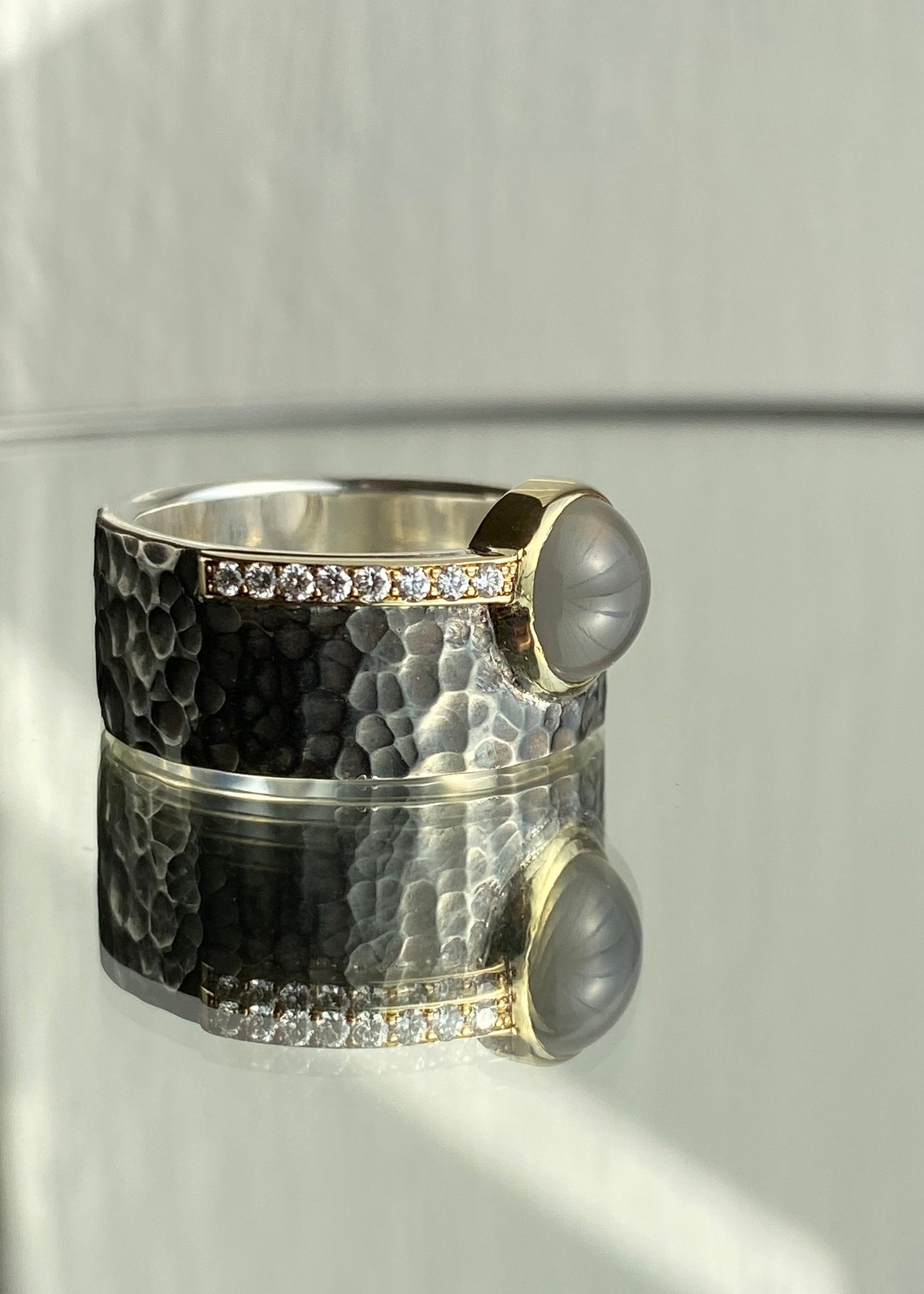 Ring Maansteen met Diamanten