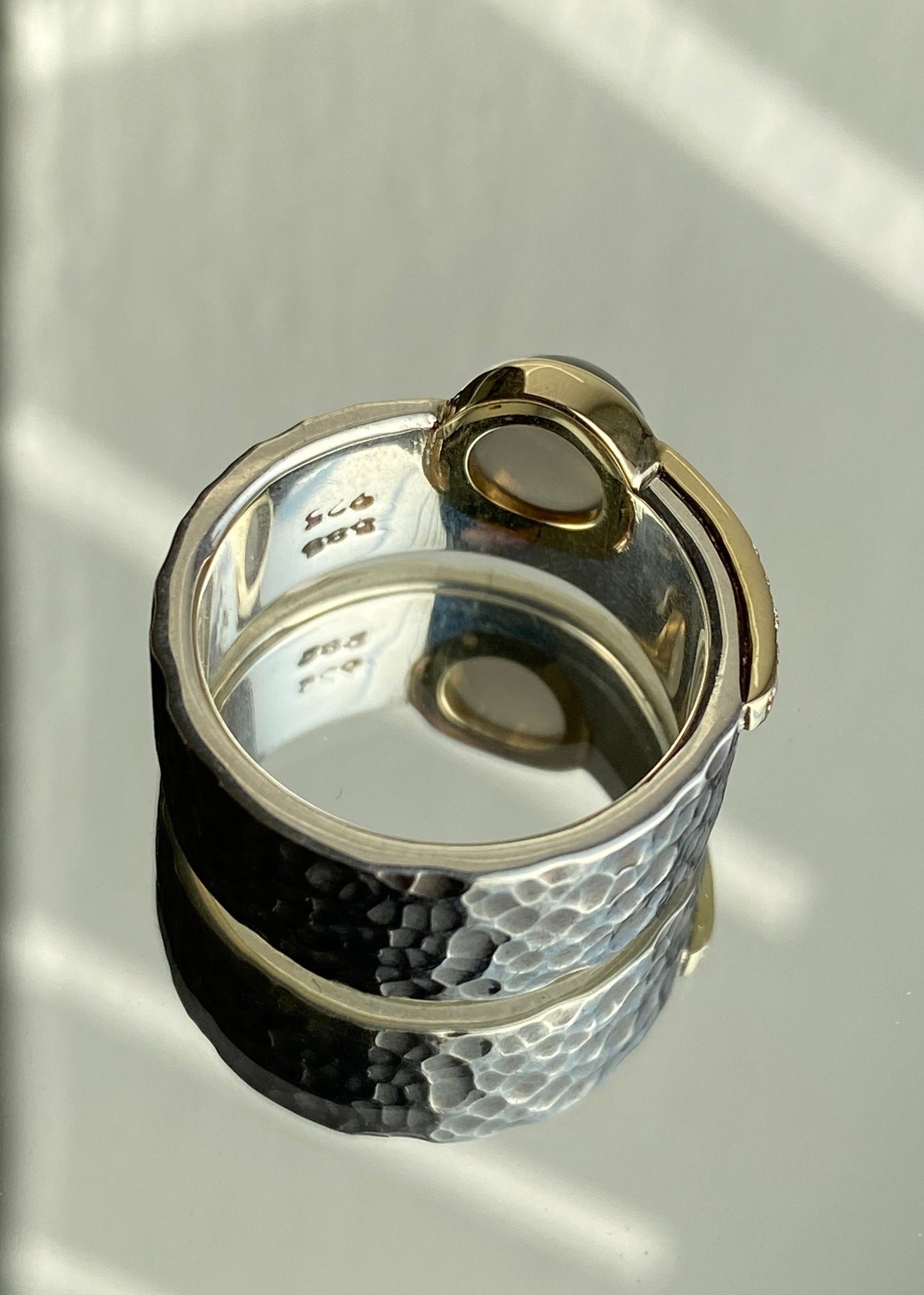 Ring Maansteen met Diamanten