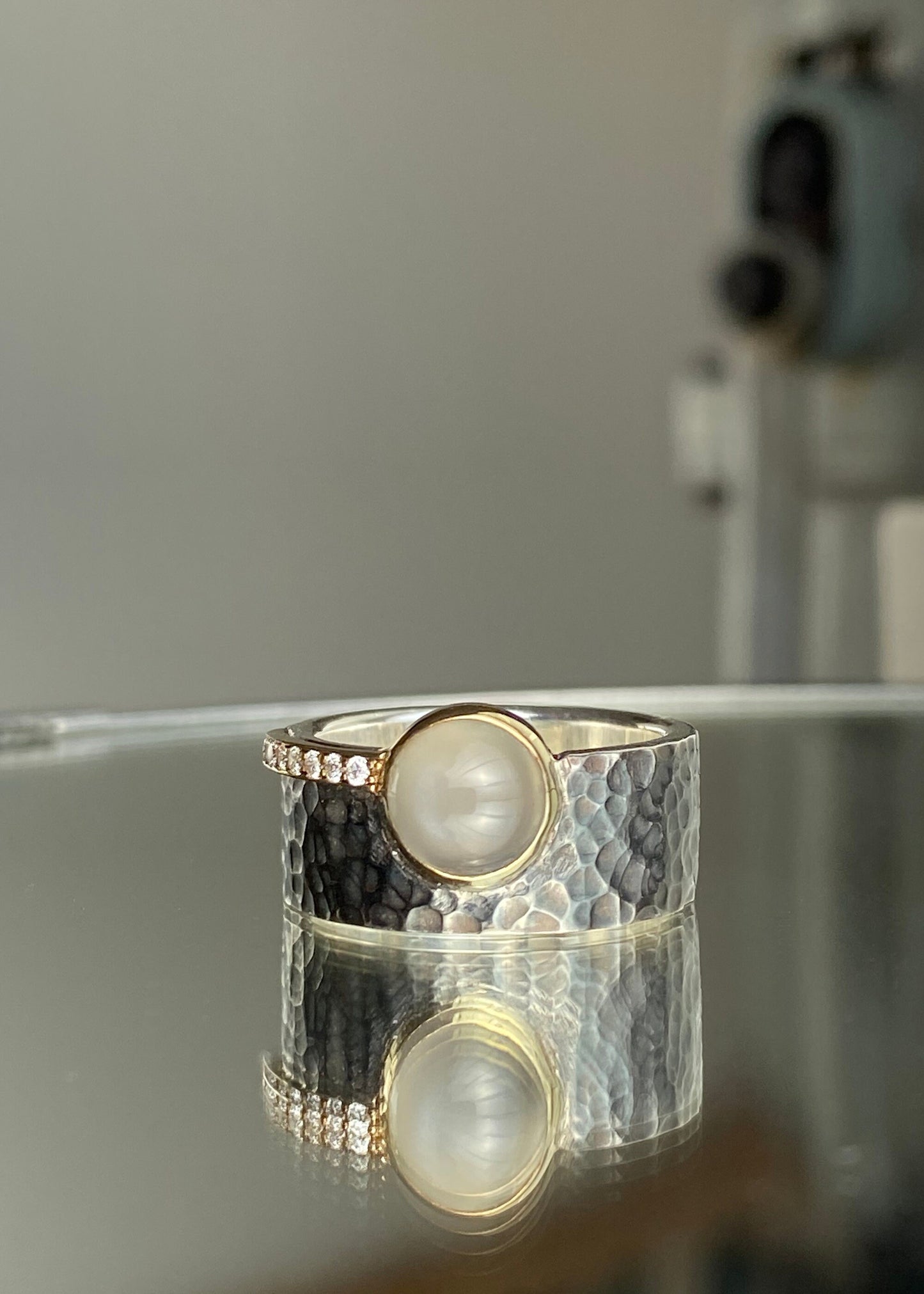 Ring Maansteen met Diamanten