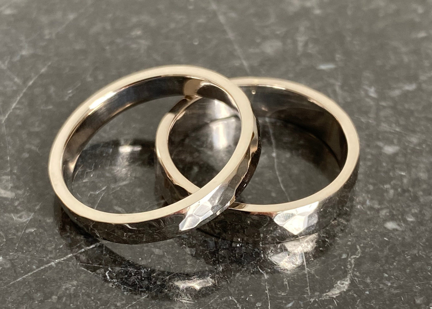 Wit Gouden Trouwring Excellent Classic gehamerd - 14 k palladium wit gouden trouwring gehamerd