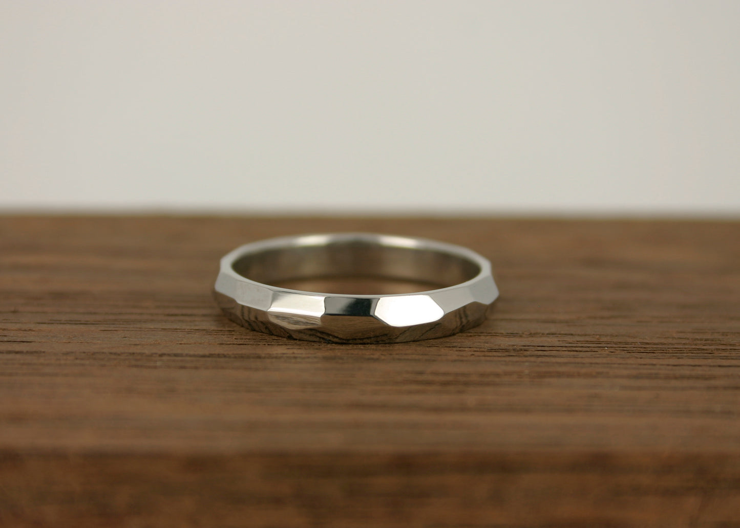Wit Gouden Ring Facet, 14k wit goud.