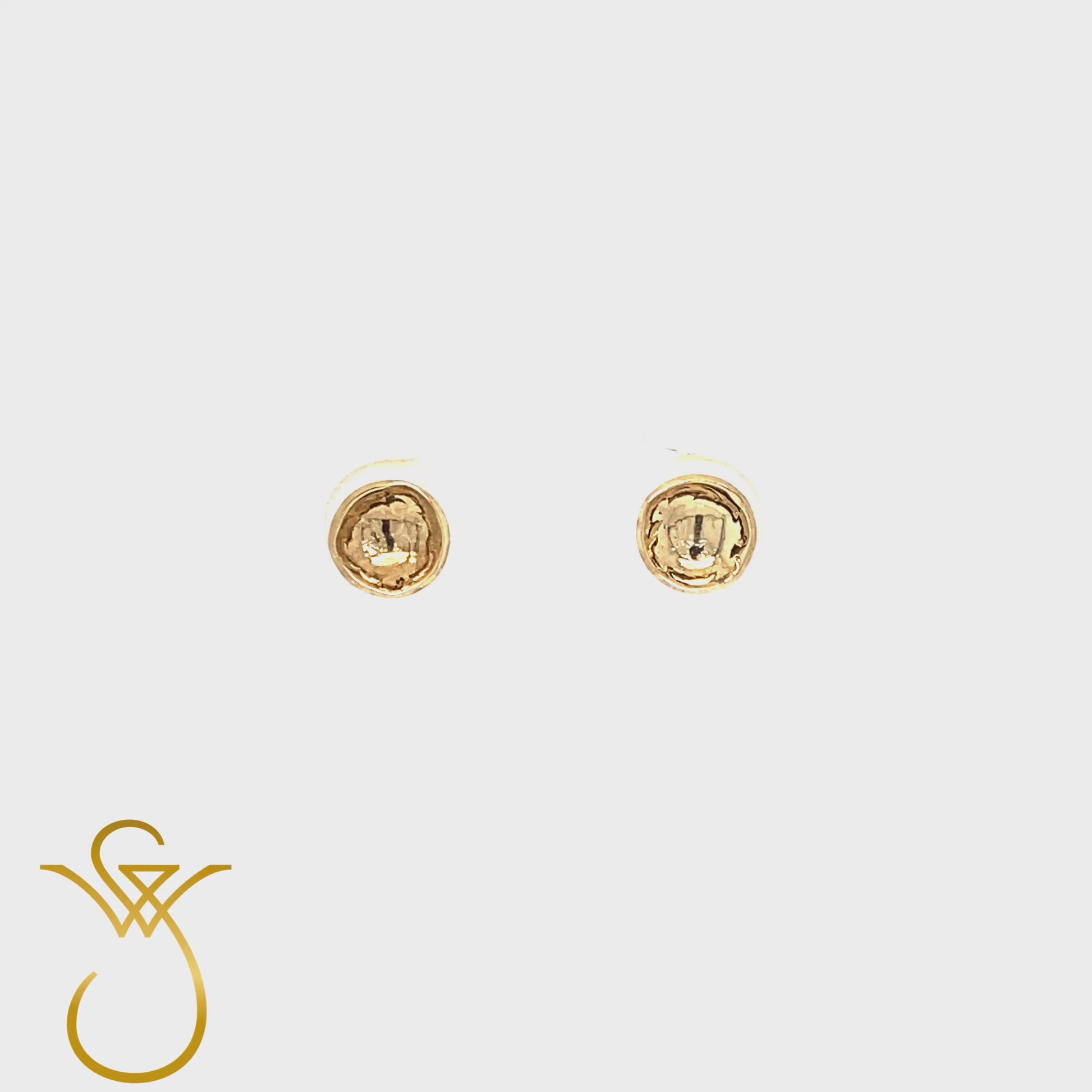 gold small cup earrings by Sanders Weyden