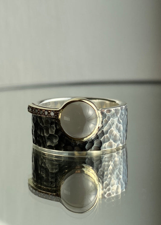 Ring Maansteen met Diamanten